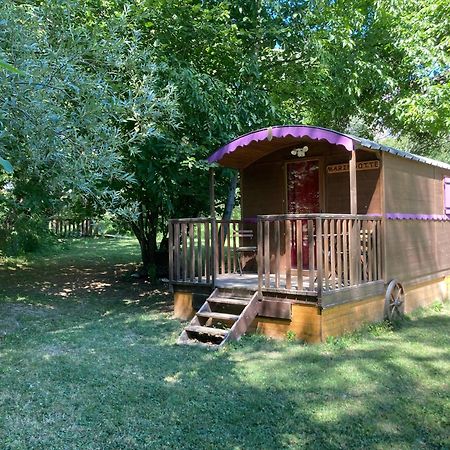 Camping, Hotel De Plein Air Les Cariamas Chateauroux-les-Alpes Екстер'єр фото