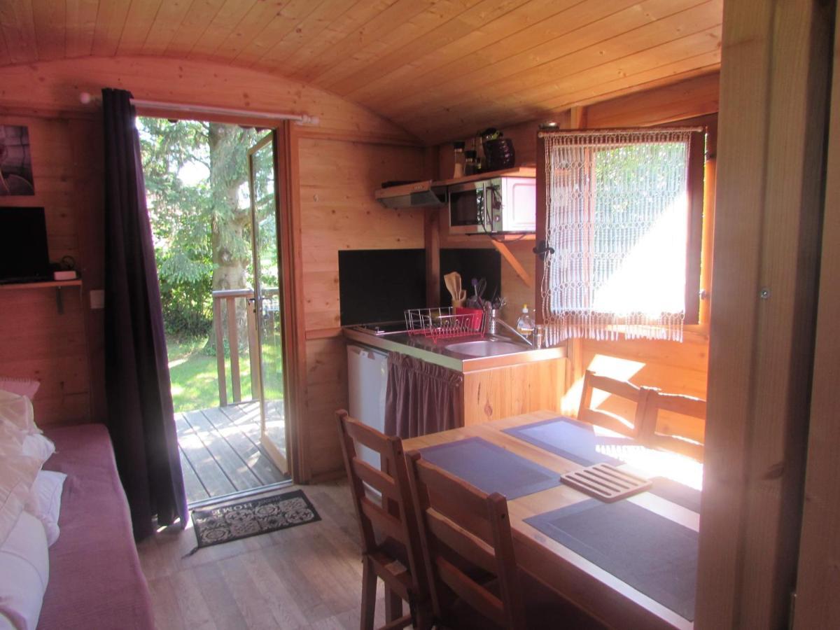 Camping, Hotel De Plein Air Les Cariamas Chateauroux-les-Alpes Екстер'єр фото