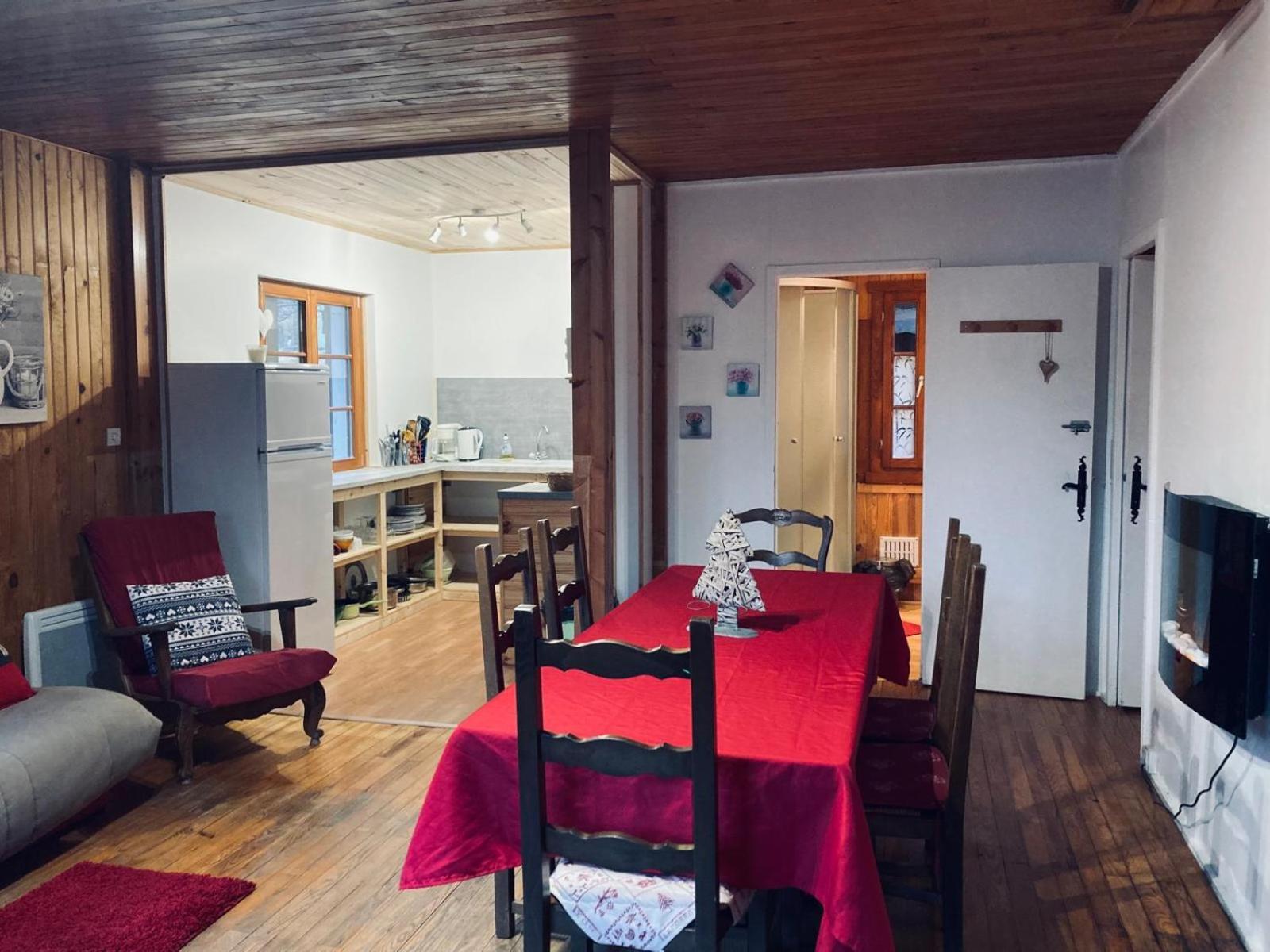 Camping, Hotel De Plein Air Les Cariamas Chateauroux-les-Alpes Екстер'єр фото