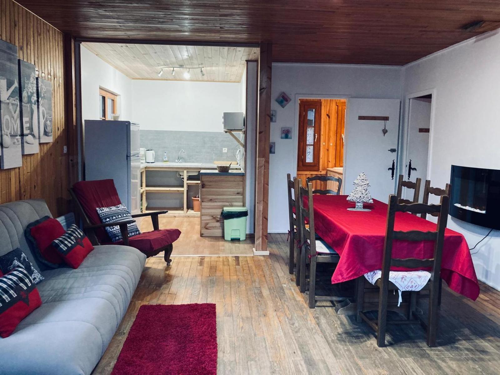Camping, Hotel De Plein Air Les Cariamas Chateauroux-les-Alpes Екстер'єр фото