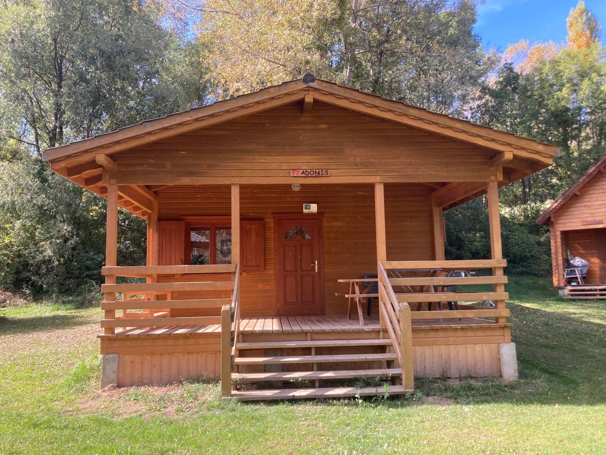 Camping, Hotel De Plein Air Les Cariamas Chateauroux-les-Alpes Екстер'єр фото