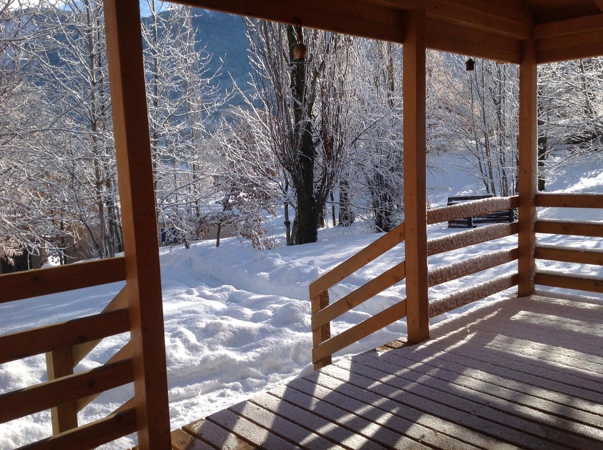 Camping, Hotel De Plein Air Les Cariamas Chateauroux-les-Alpes Екстер'єр фото